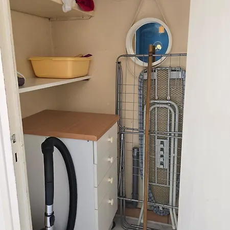 Lumineux Rdc, 4 Personnes, T2 Avec Petit Balcon Διαμέρισμα