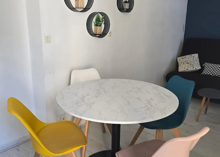 Appartement Lumineux Rdc, 4 Personnes, T2 Avec Petit Balcon